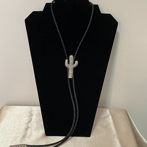 Ege Pewter Western Bolo Tie Cactus Silver Cowgirl Cowboy - Picture 3 of 4